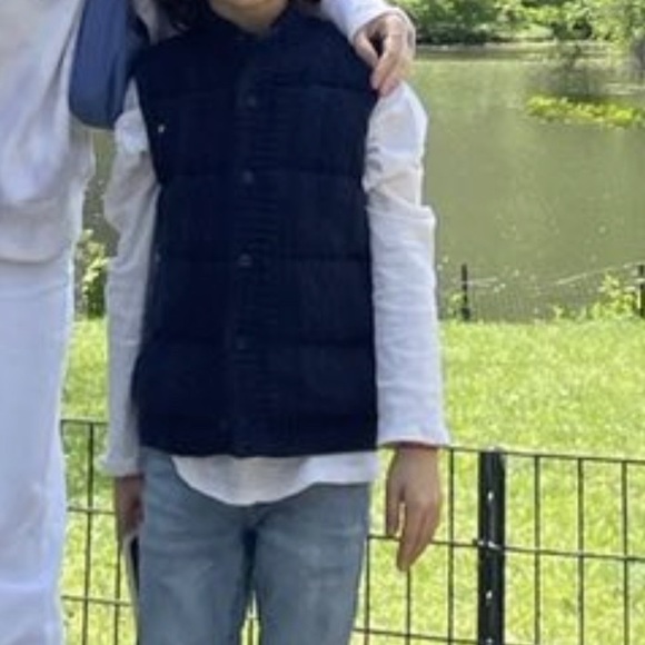 Knitted vest. Very warm, stylish and comfortable - Picture 2 of 4